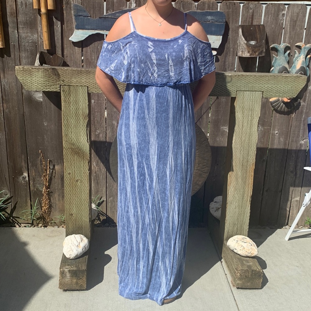 Beautiful Maxi looks great on every figure.